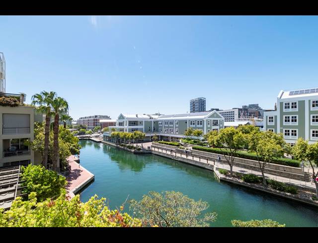 2 BEDROOM APARTMENT FOR SALE IN WATERFRONT